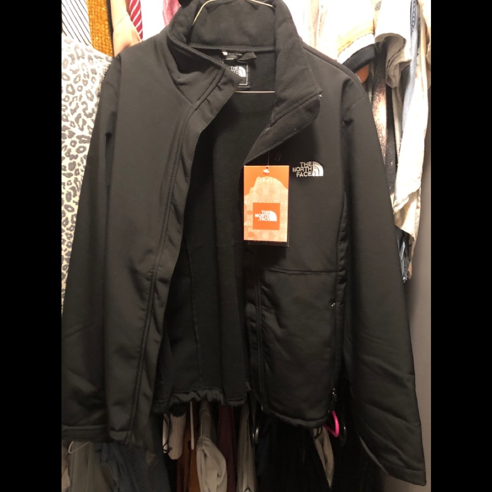 COPY - Women’s xl north face jacket